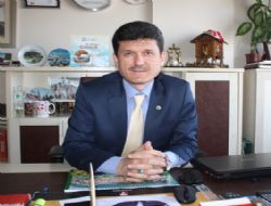 Akten zirveye yerleşti